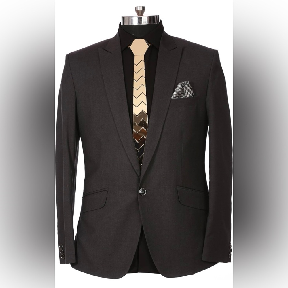Tech Tie - The Grand Slant